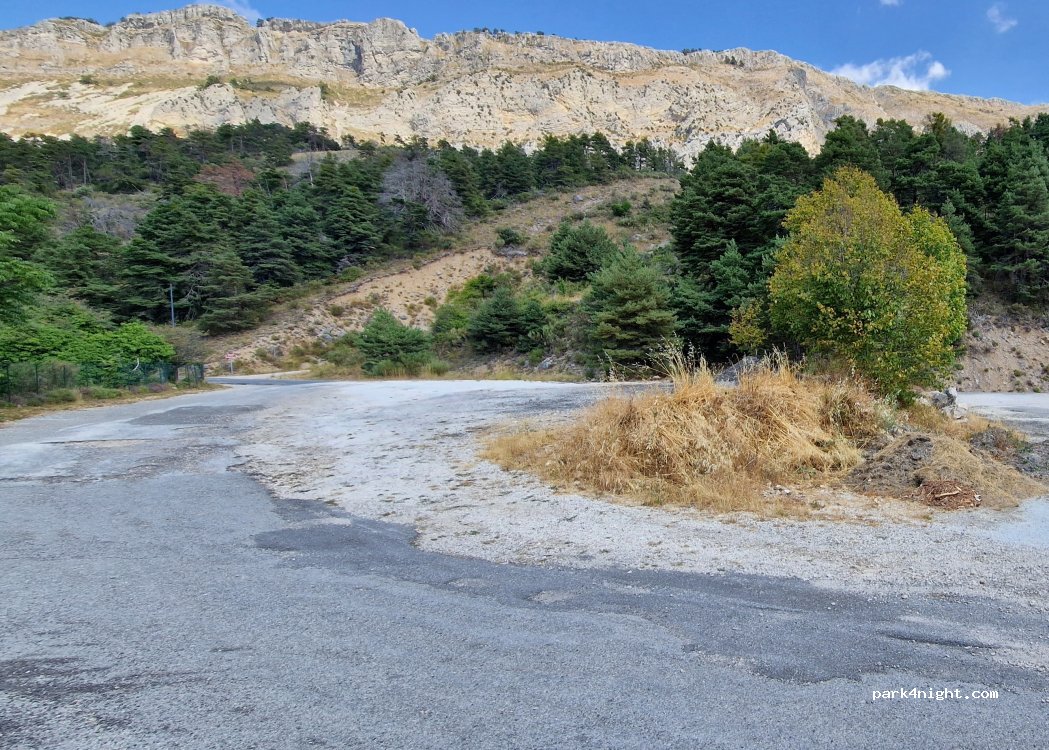 (06460) Escragnolles - D6085 — foto