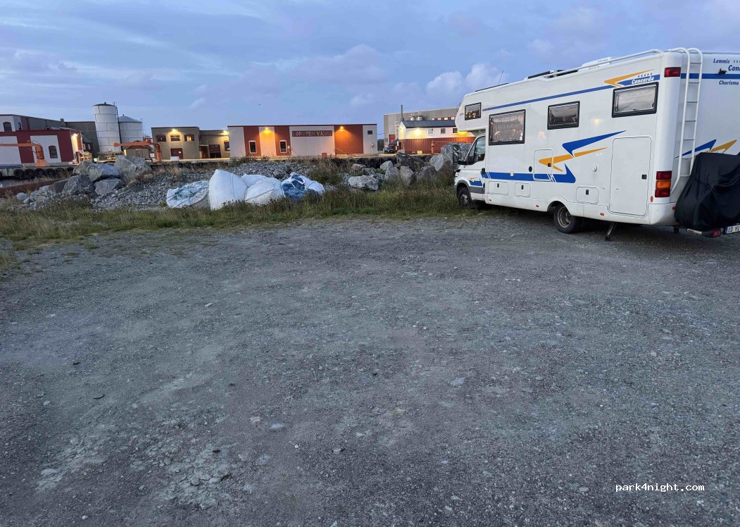 Værøy - Røstnesvågen — foto 2