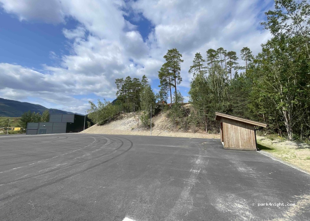 (3656) Atrå - Unnamed Road — foto