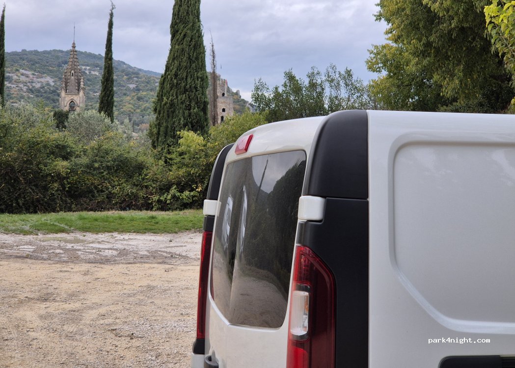 (30760) Aiguèze - Chemin de la Roque — foto 3