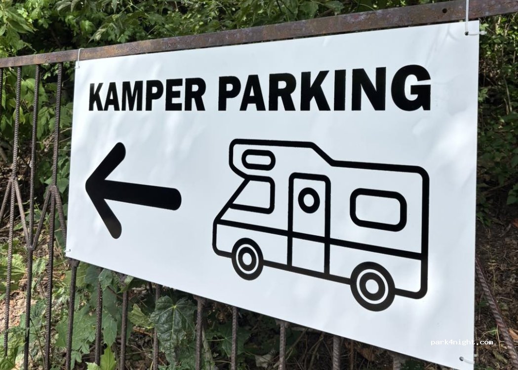 Kamper parking w centrum Torunia — foto 2