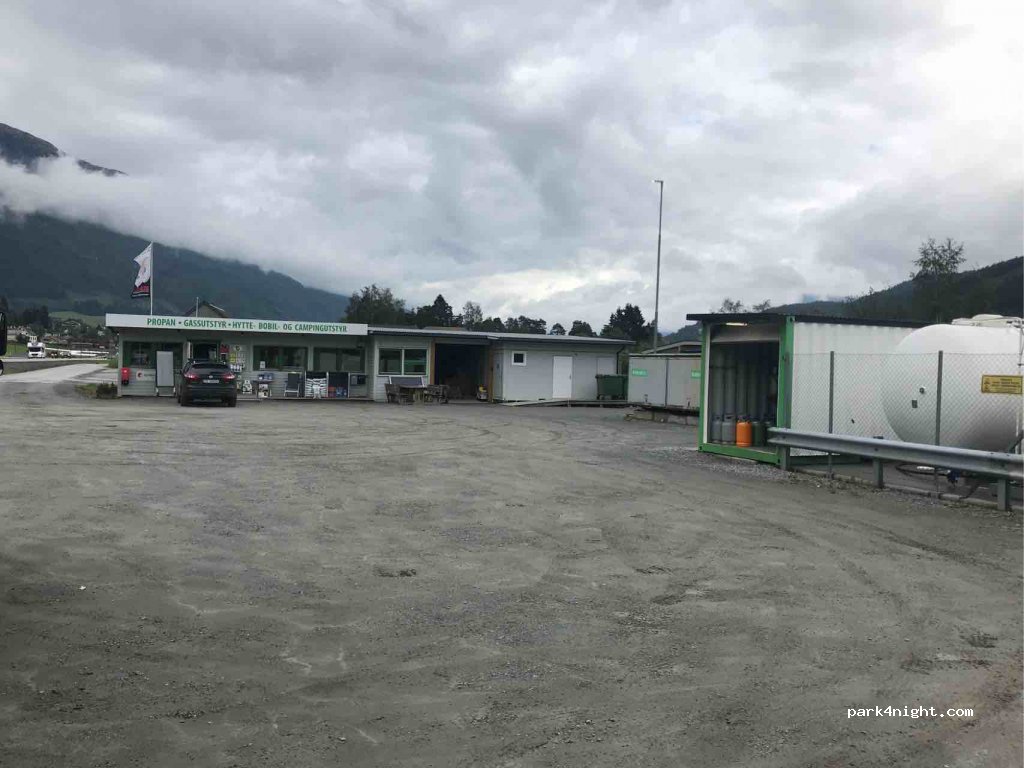 (5710) Skulestadmo - 179 Strandavegen — foto