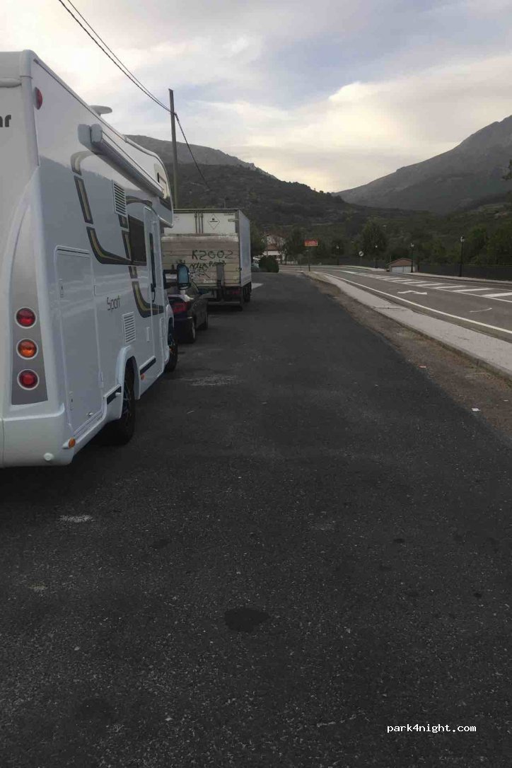 (05413) Mombeltrán - Calle Mirador — foto