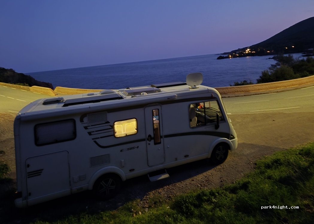 (06590) Saint-Raphaël - Route des Calanques — foto