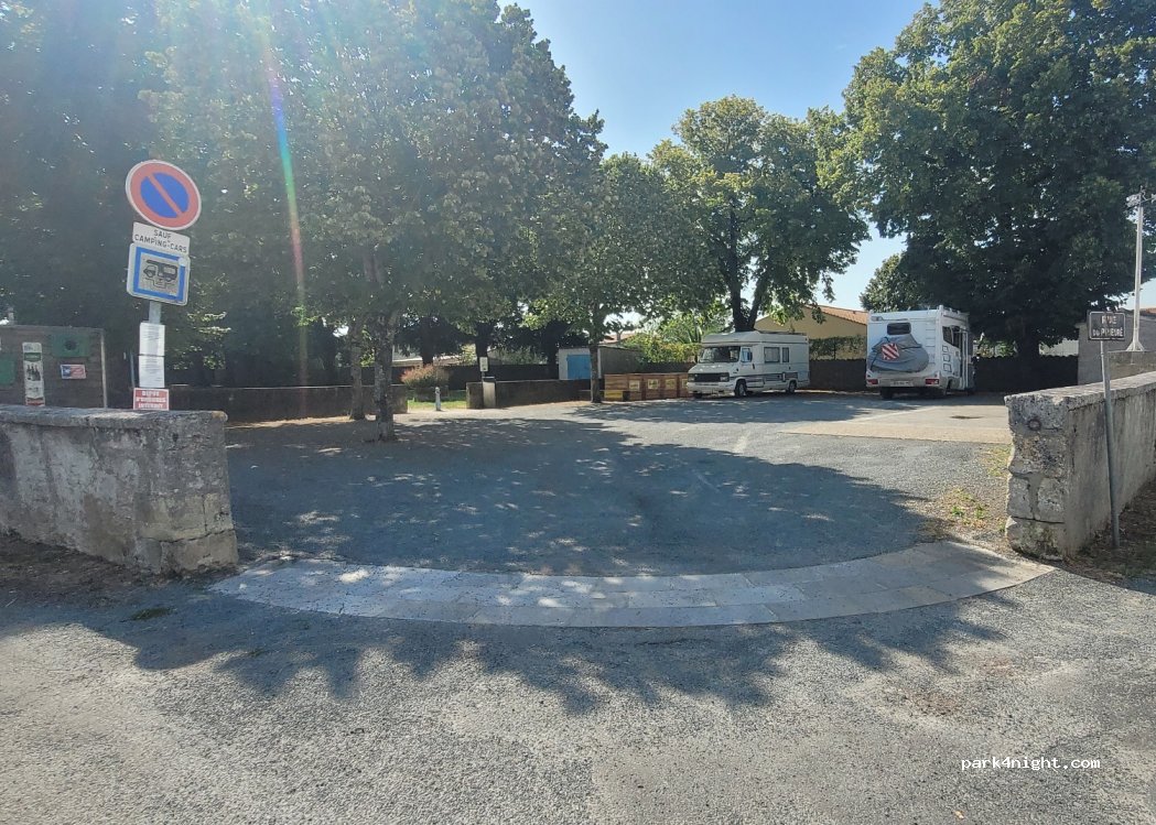 (17430) Muron - Rue du Champ de Foire — foto 3
