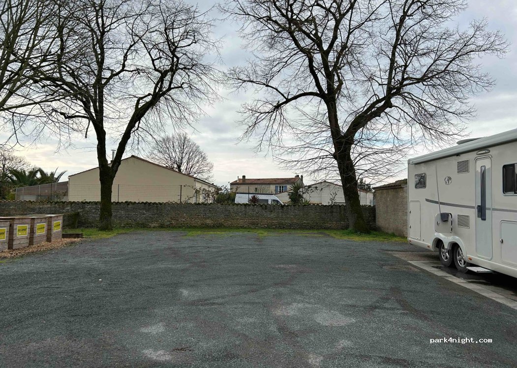 (17430) Muron - Rue du Champ de Foire — foto 4
