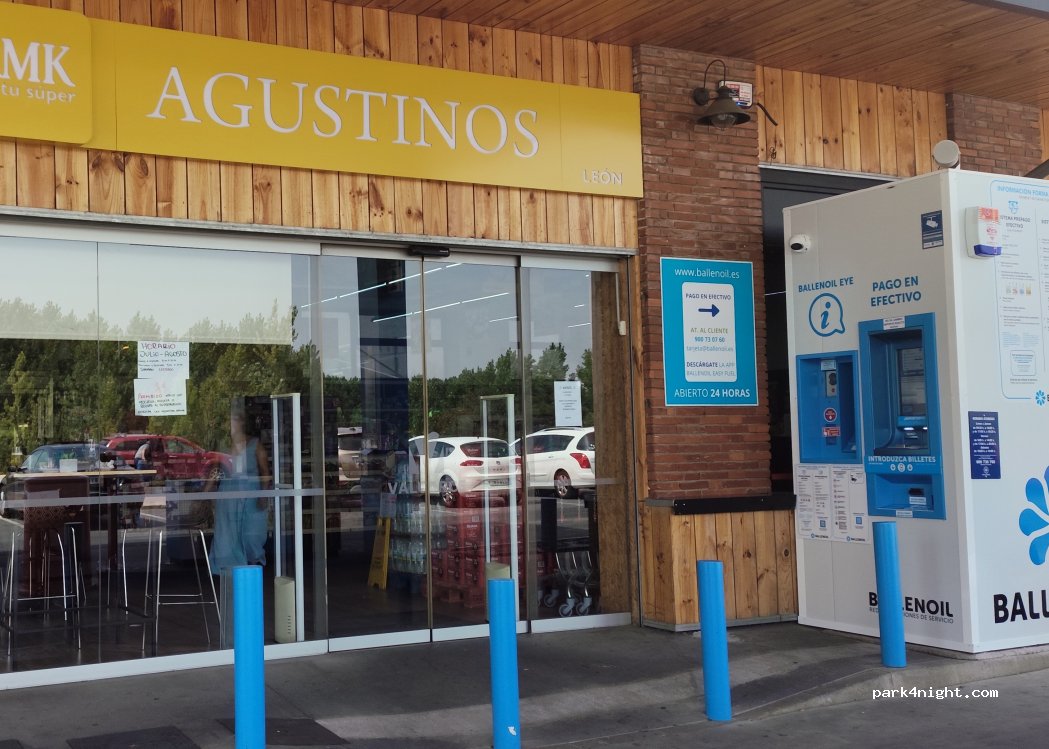 (24011) León - Avenida Agustinos de León — foto