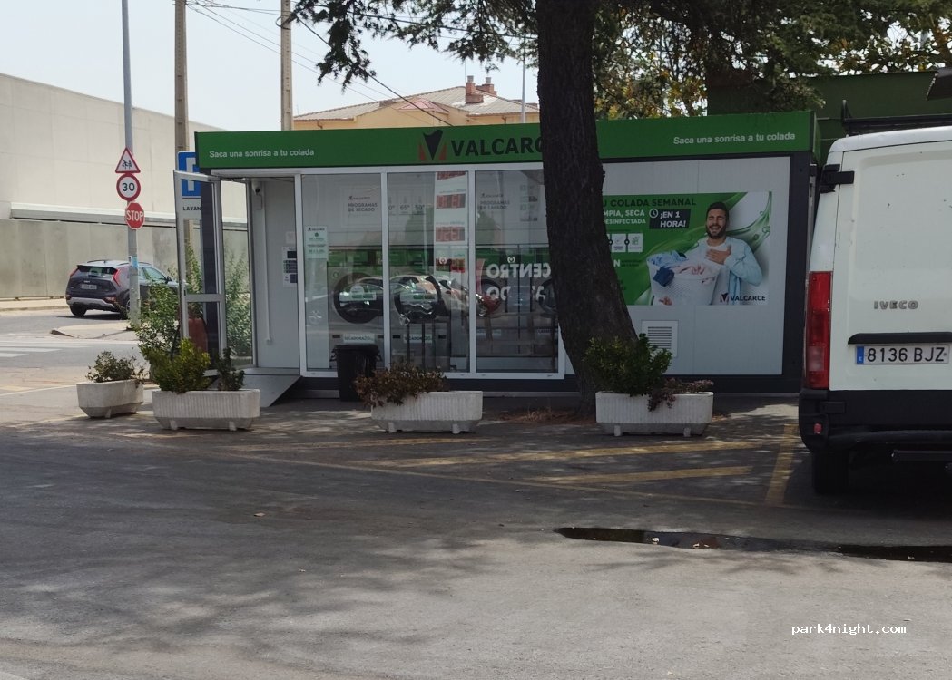 (24011) León - Avenida Agustinos de León — foto 2