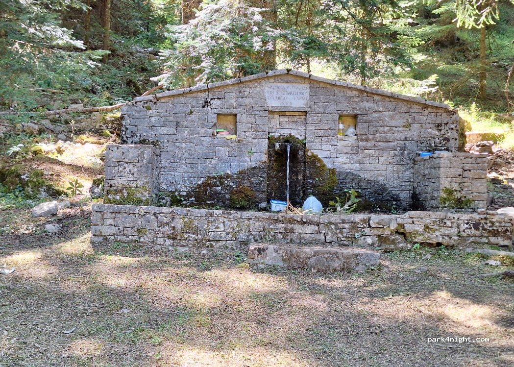 (42036) Krania - Κρανιά - Κονάκια — foto 2