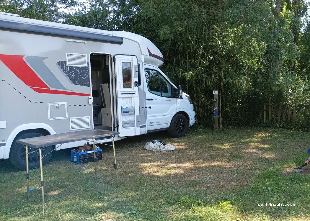 Camping Les Ormeaux — foto