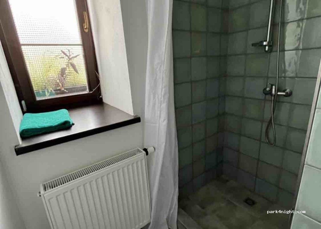 New Castle Court Ltd. — foto 3