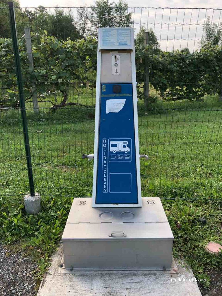 Wohnmobil Stellplatz Sankt Stefan im Rosental — foto