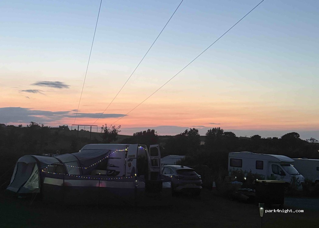 Dolydd campsite — foto 4