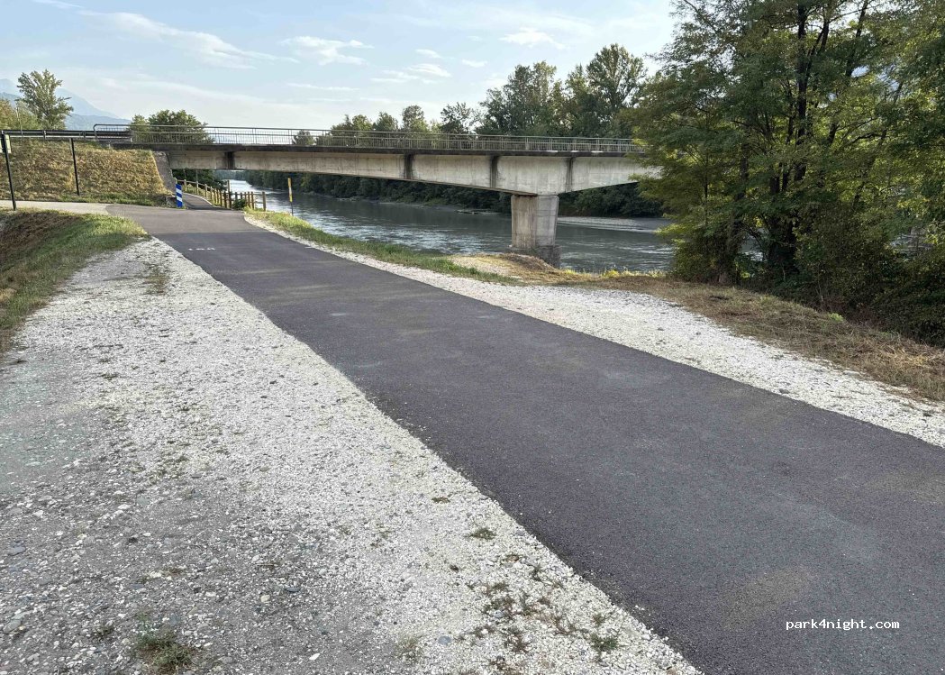 (38570) Goncelin - Route des Îles — foto 2