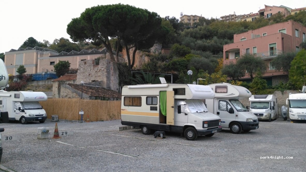 (17027) Pietra Ligure - 43 via francesco crispi — foto