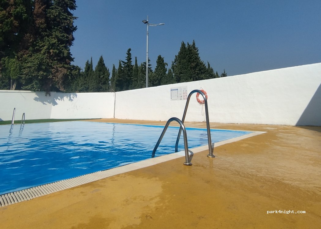 (04887) Lúcar - Calle de la Piscina — foto