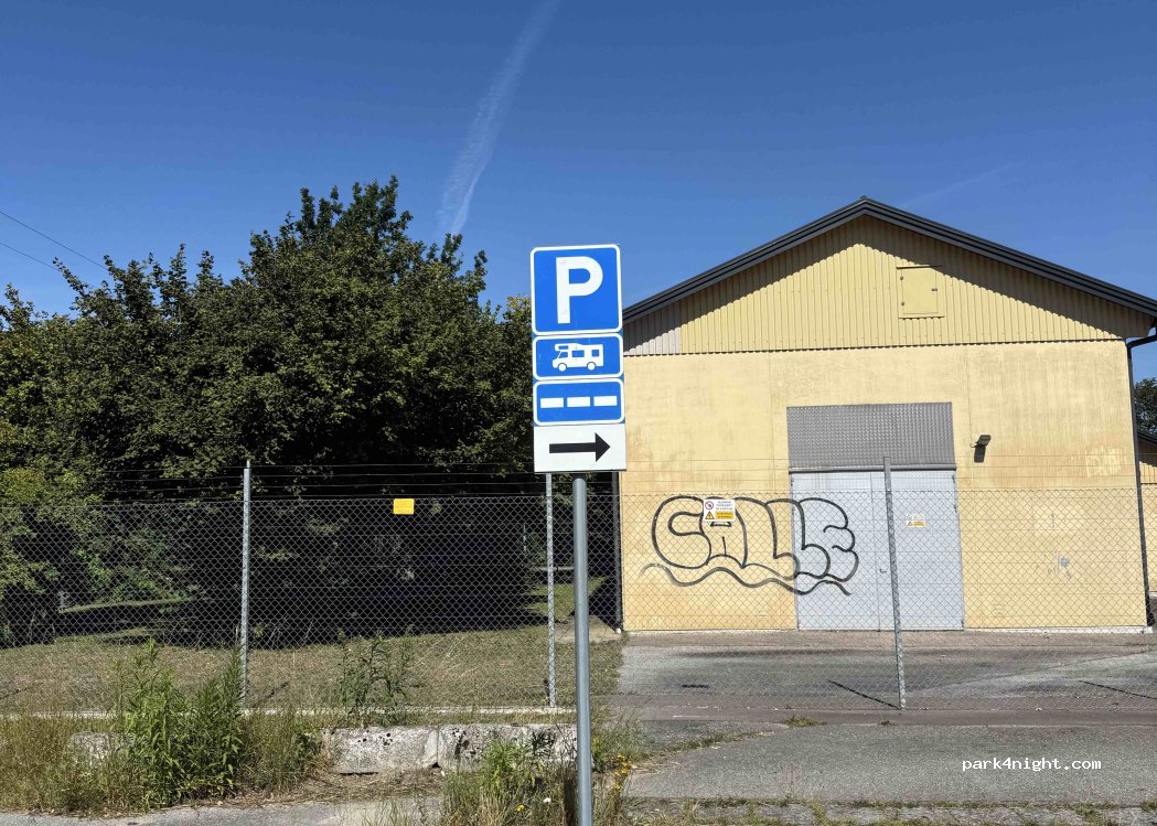 (227 62) Lund - Gråsparvsvägen — foto 2