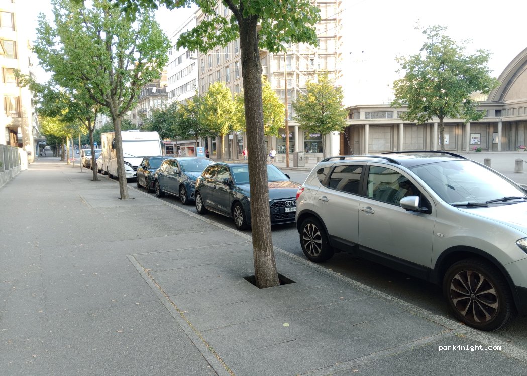 (1701) Fribourg - Freiburg - Boulevard de Pérolles — foto