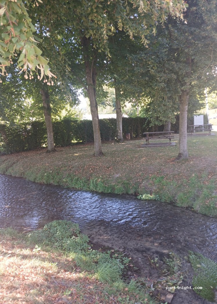 (80430) Le Quesne - Rue du 19E BCP — foto