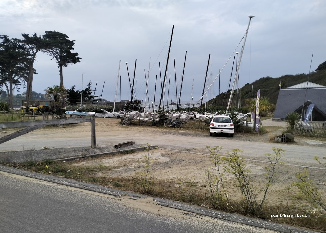 (35800) Saint-Lunaire - Rue du Yacht Club — foto