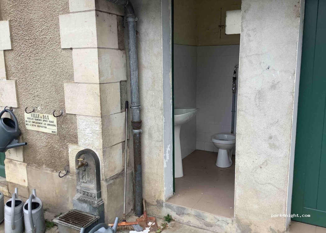 (40100) Dax - Avenue Georges Clemenceau — foto 2
