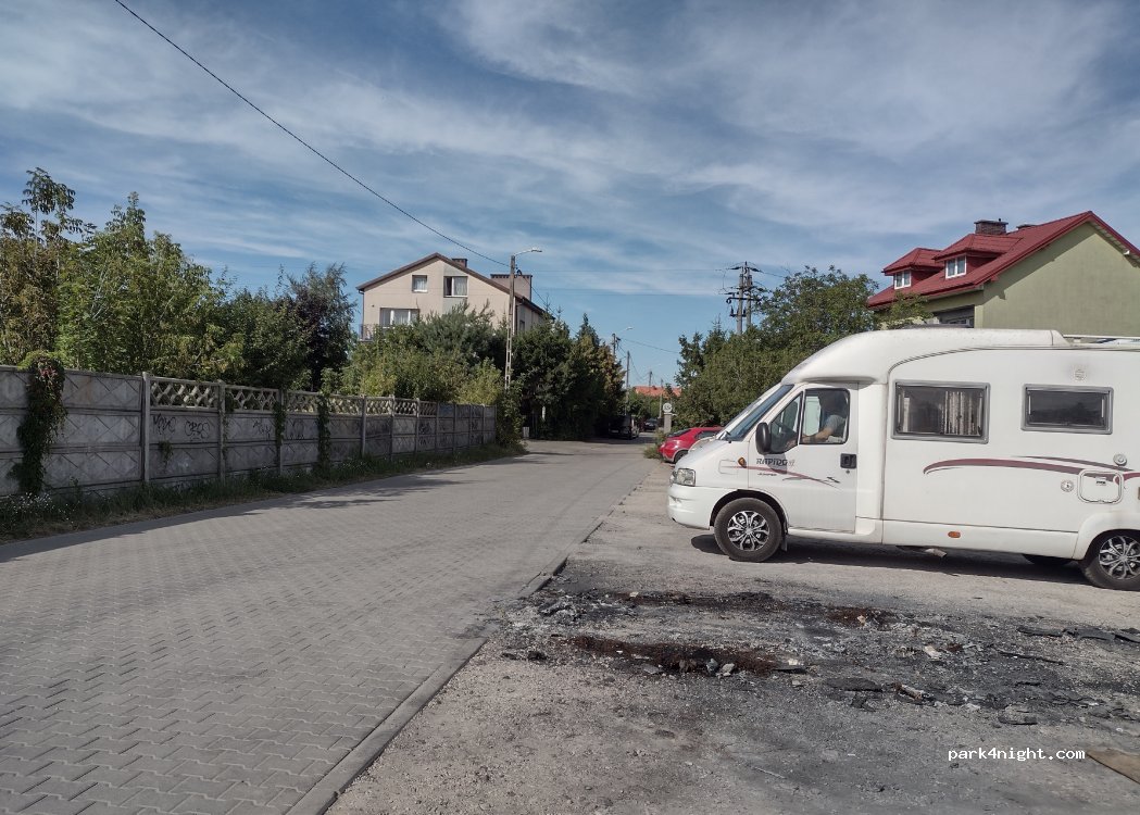 (05-091) Ząbki - Tęczowa — foto