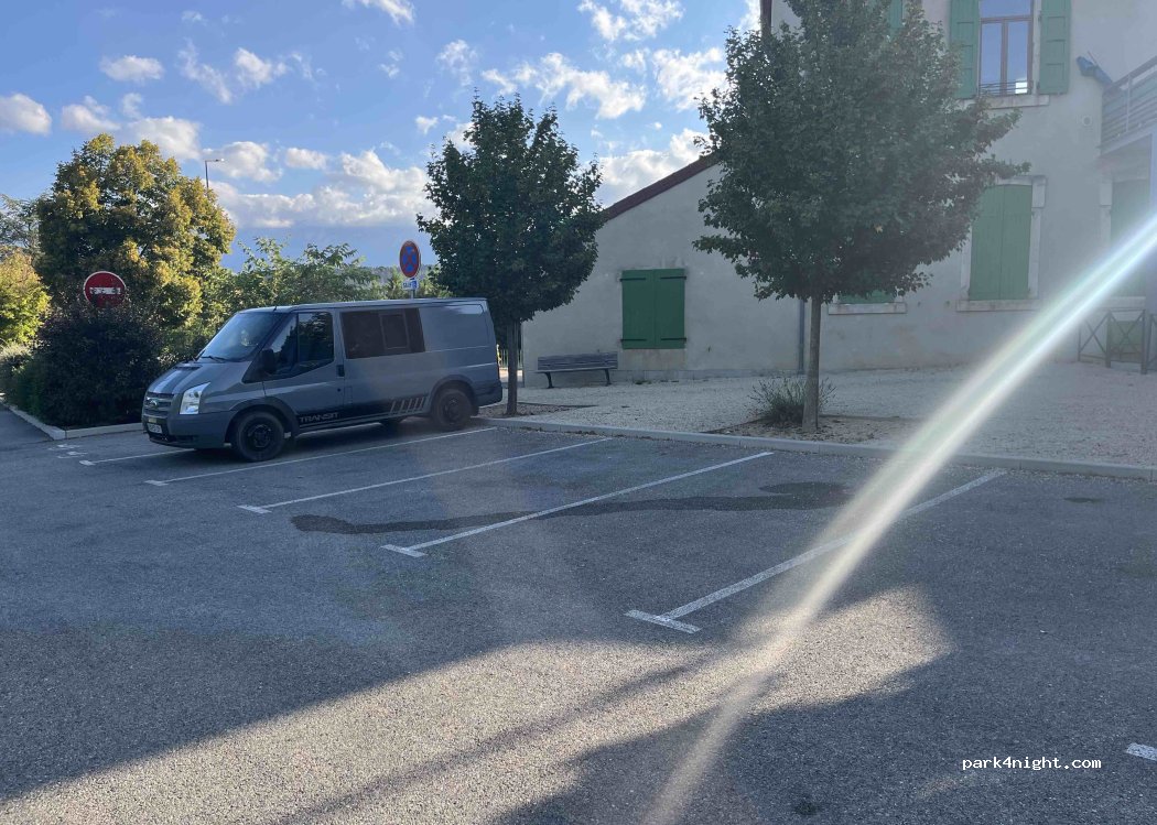 (26310) Montlaur-en-Diois - Rte de l'Ecole — foto