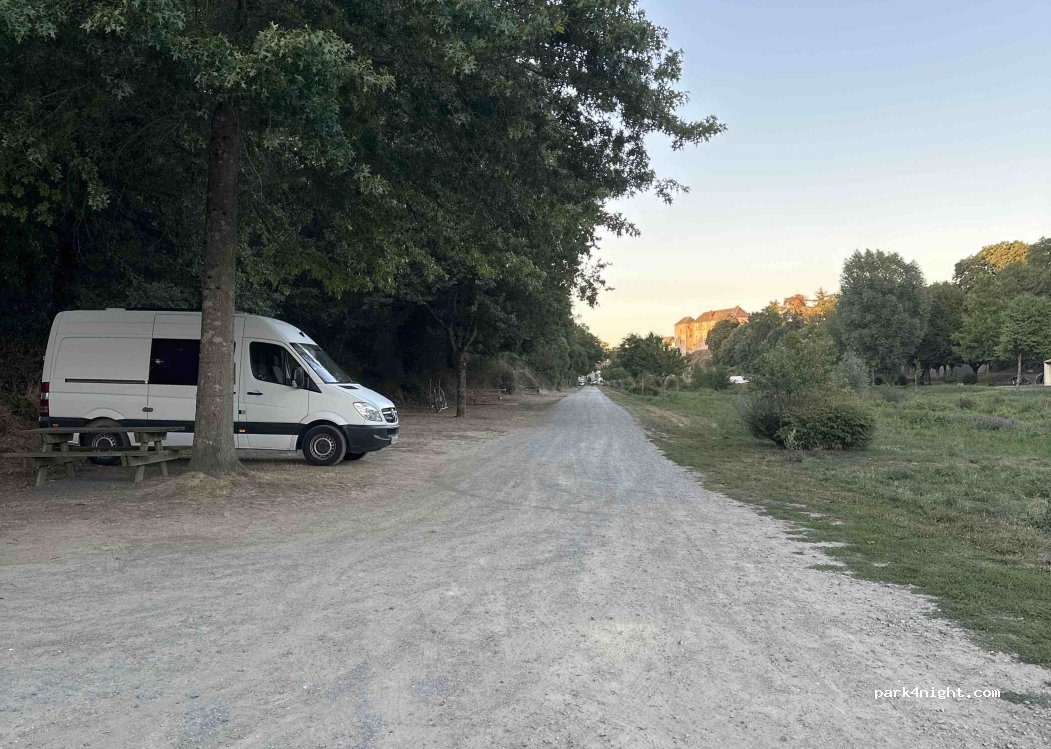 (49310) Lys-Haut-Layon - Rue Nationale — foto
