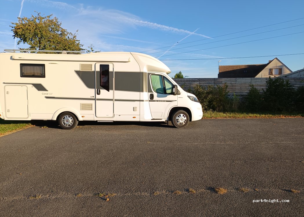 (77520) Gurcy-le-Châtel - Rue Ampère — foto