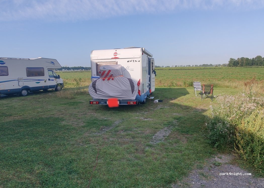 Camperplaats Amsweer — foto 4