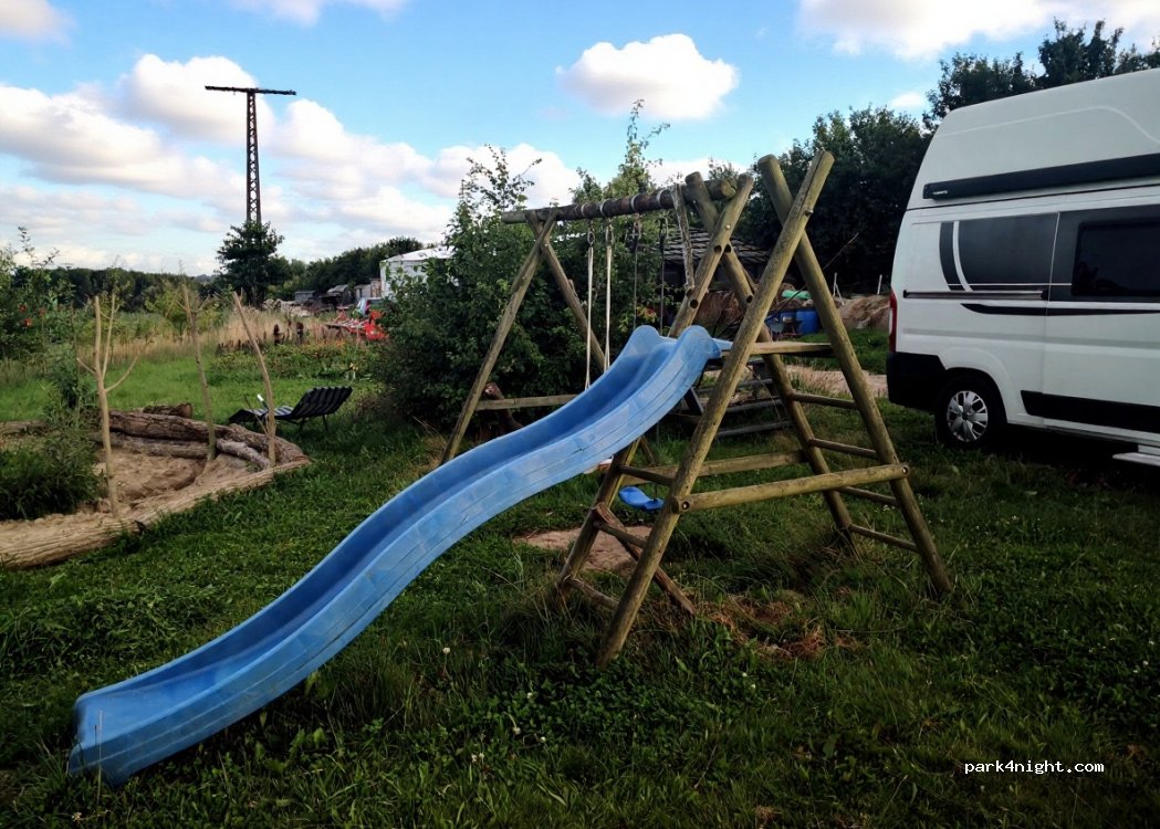 (18059) Pölchow - Marineweg — foto 2