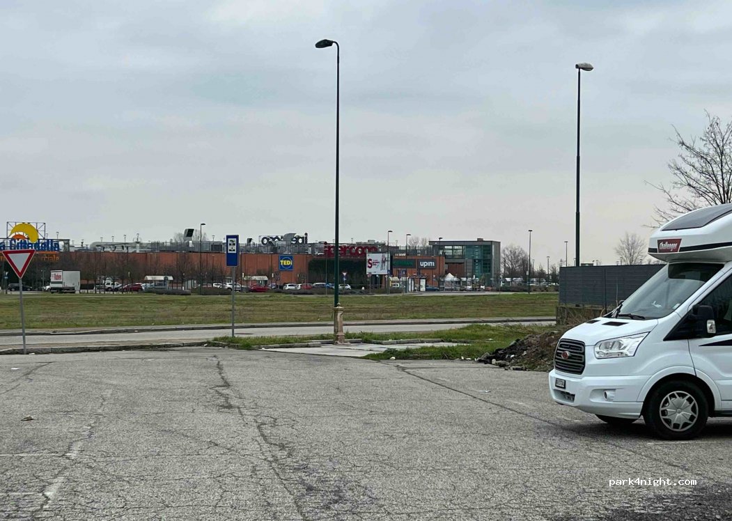 (15033) Casale Monferrato - Via Giovanni Paolo II — foto 2