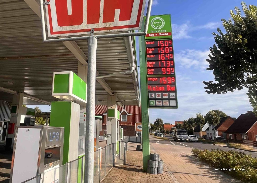 (21745) Hemmoor - Kirchweg — foto