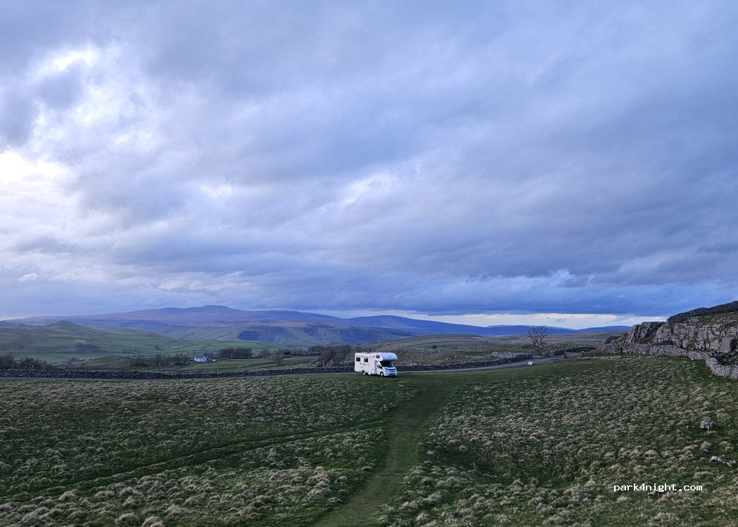 (BD24 9LR) Craven - Unnamed road — foto 4