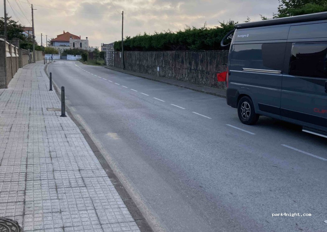 (39108) Santa Cruz de Bezana - Av. Playa San Juan de la Canal — foto