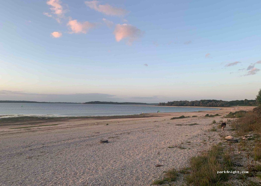 (10140) Mesnil-Saint-Père - — foto