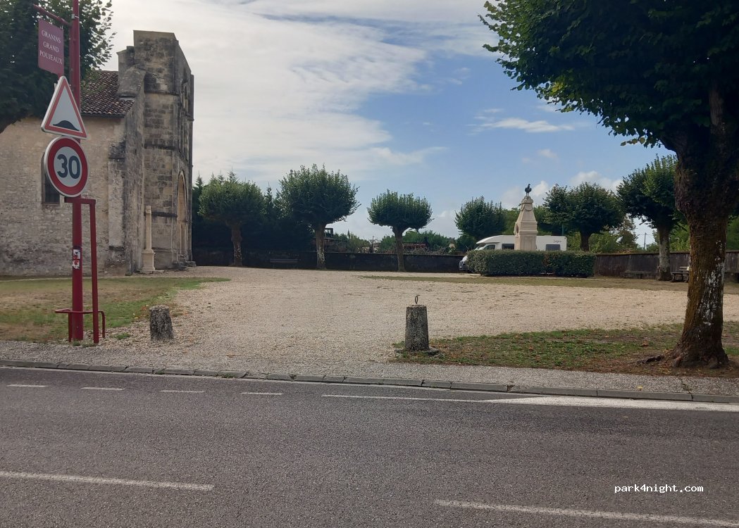 (33480) Moulis-en-Médoc - Avenue de la Gironde — foto