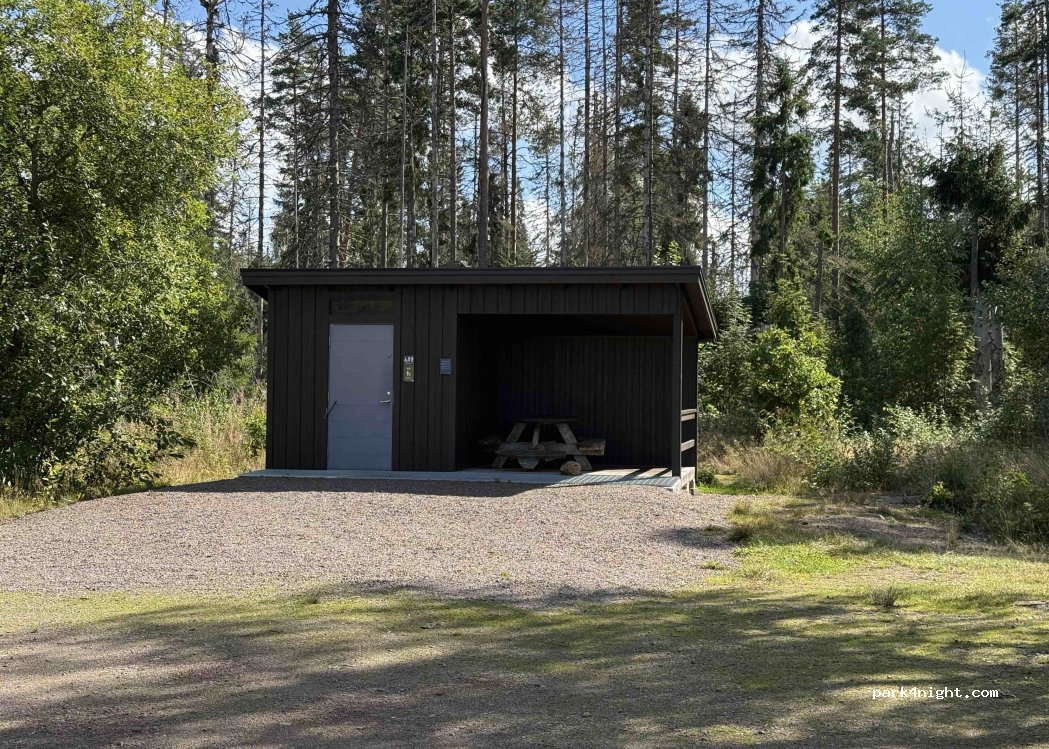 (590 80) Södra Vi - Unnamed road — foto