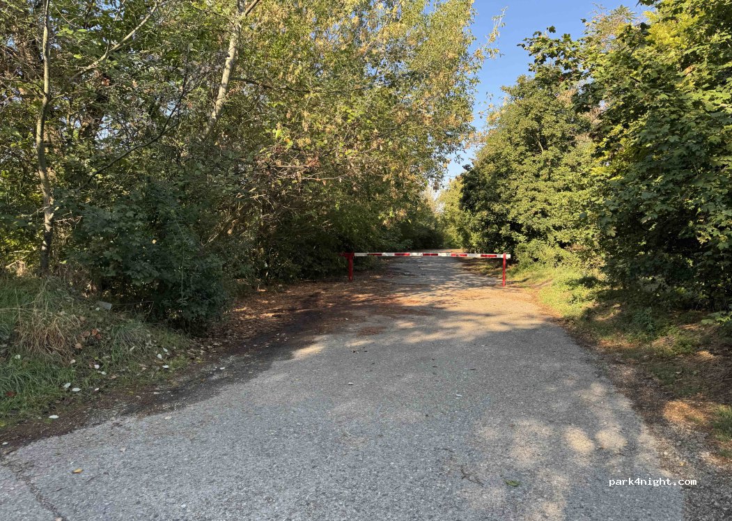 (1220) KG Süßenbrunn - Alte Straße — foto