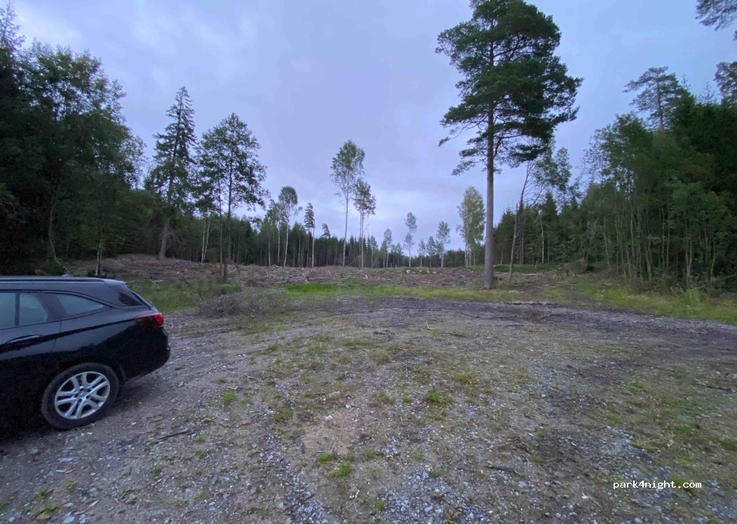 (696 92)  - 131 Axsjö Janstorp — foto 2