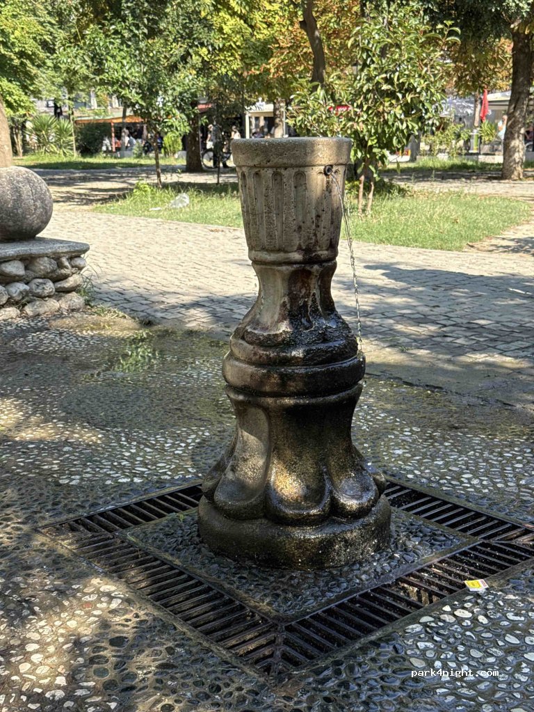 (5001) Berat - Shëtitorja Osumi — foto