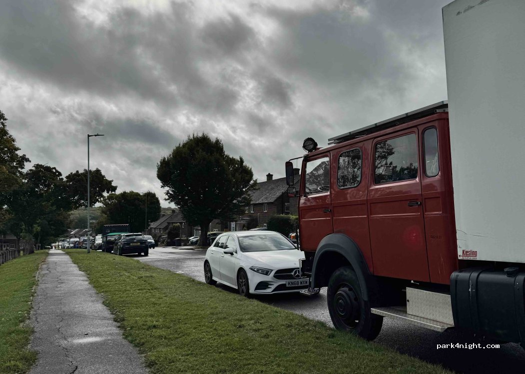 (WD6 2HS) Hertsmere - Ripon Way — foto