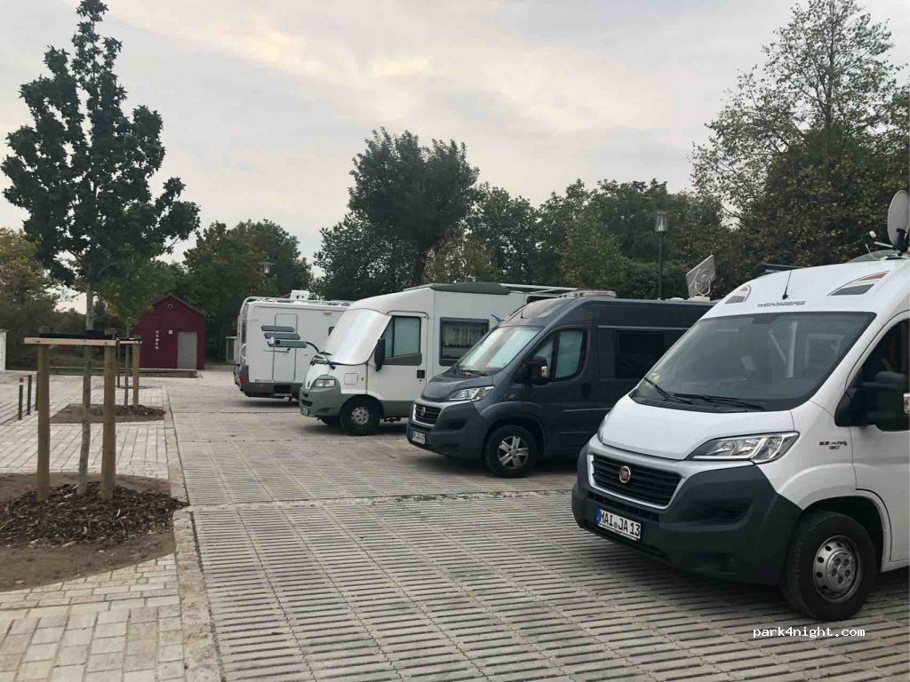 Wohnmobilstellplatz Iphofen — foto