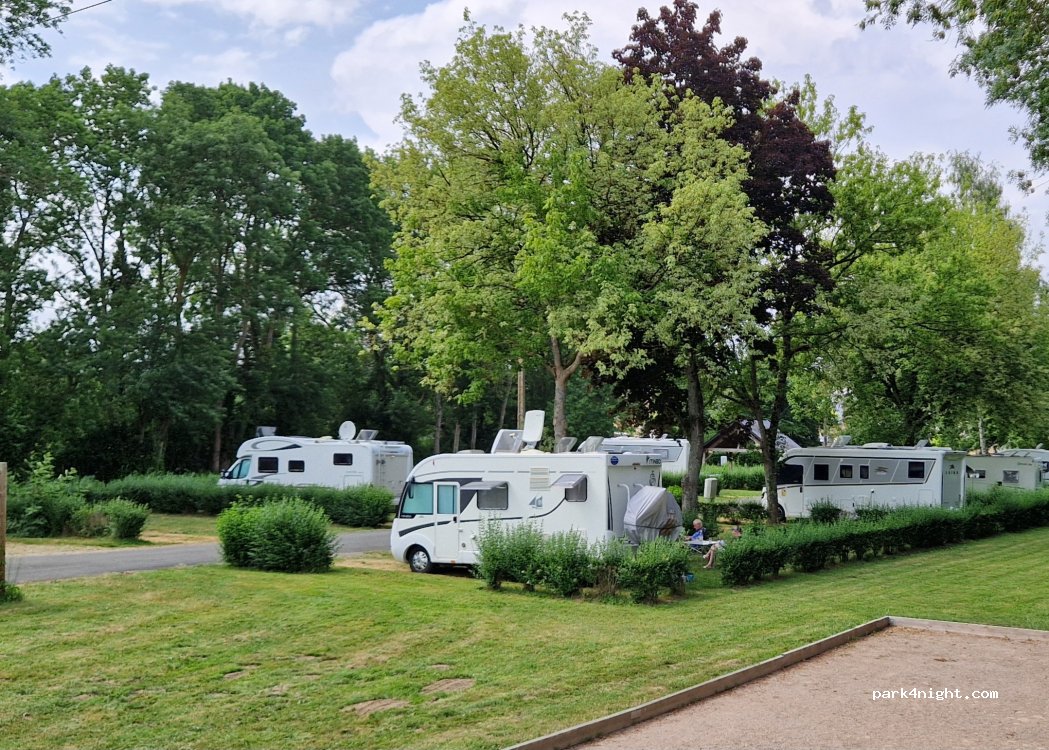 Aire de Bazouges-Cré-sur-Loir — foto 5