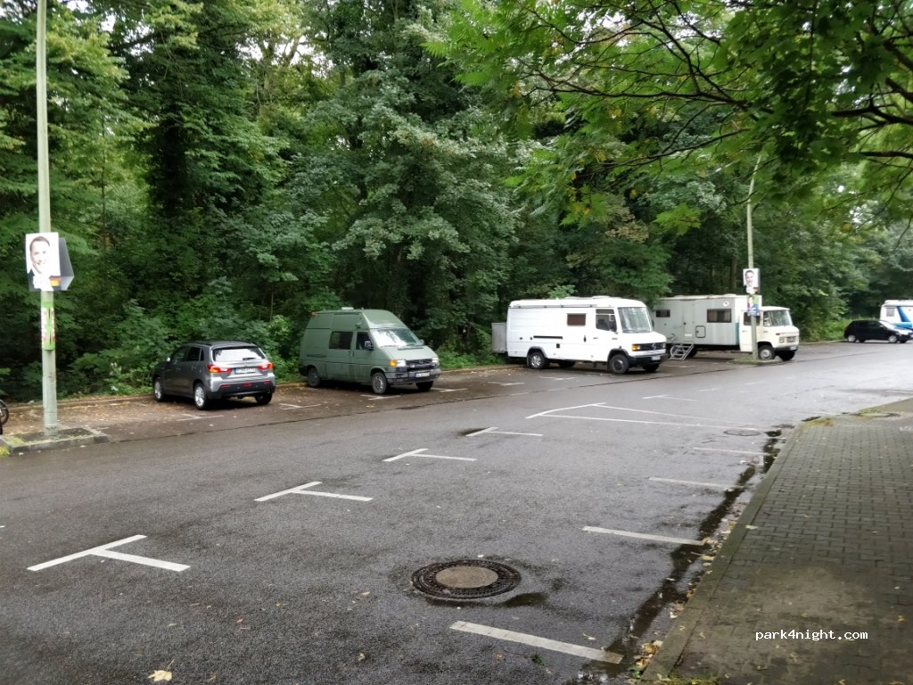 (12435) Berlin - 62 Bulgarische Straße — foto