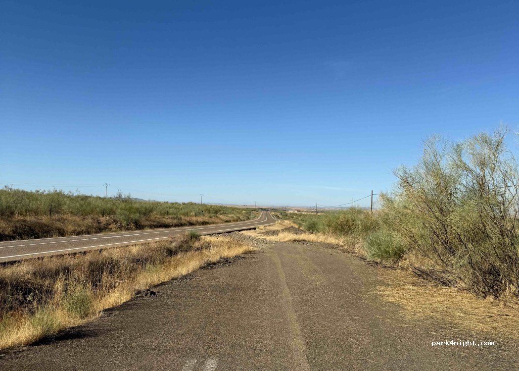 () Esparragosa de Lares - De Puebla de Alcocer a EX-201 por Llerena — foto
