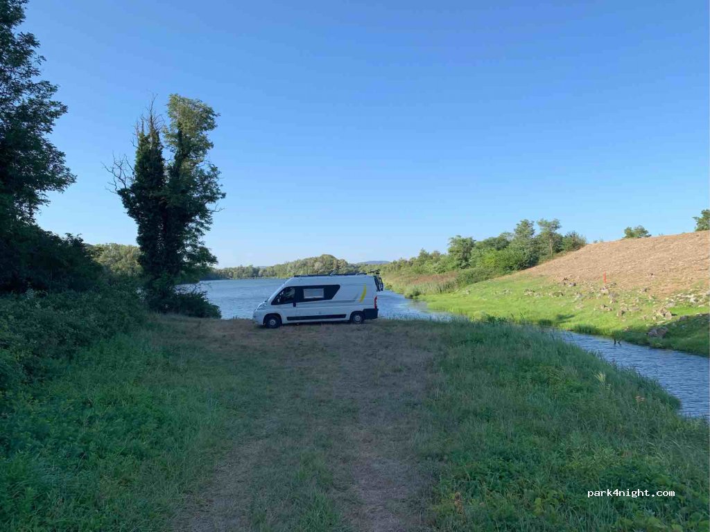 (26740) Savasse - 970 Roches — foto 3