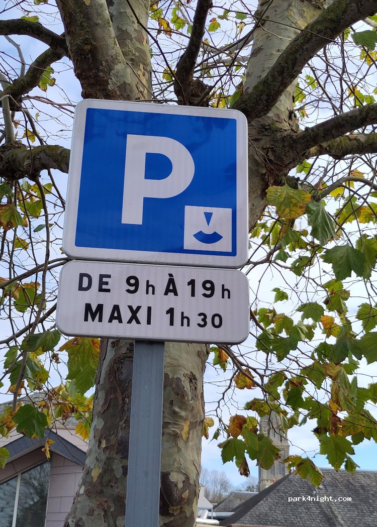 (14117) Arromanches-les-Bains - Rue d'Instow — foto