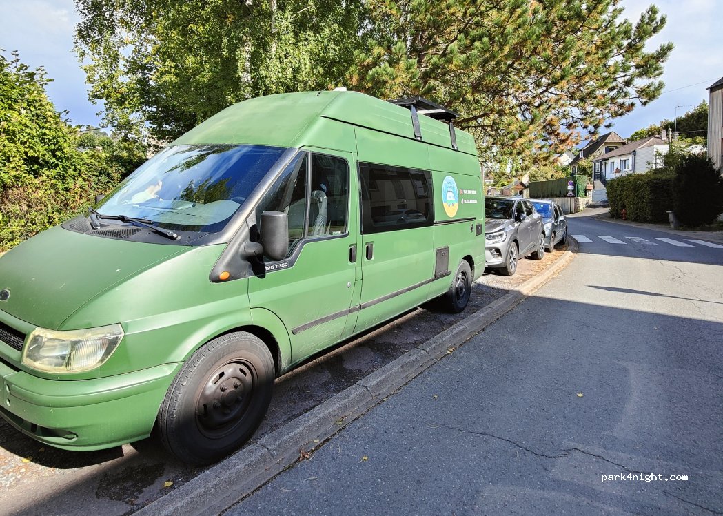 (14600) Honfleur - Rue Henri de Régnier — foto