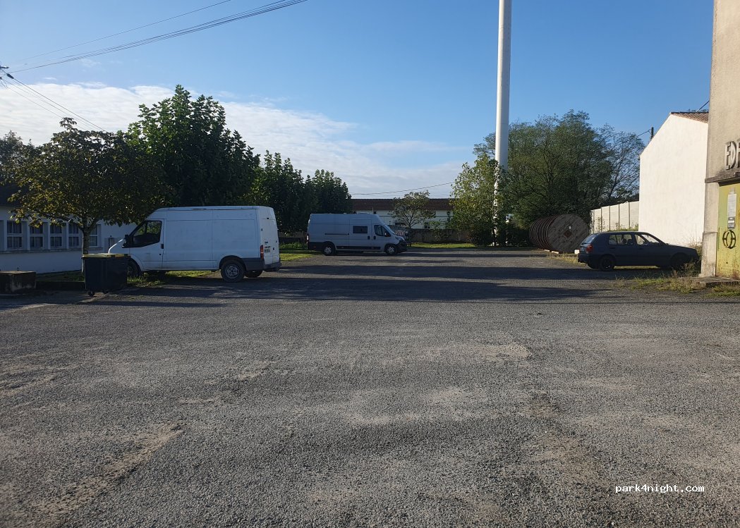(17150) Saint-Thomas-de-Conac - Impasse du Haras — foto 2